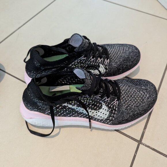 Women’s Nike Free Run Flyknit 2018 - Picture 1 of 2